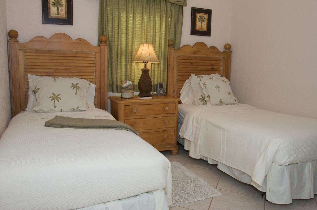 Sunrise Beach Club And Villas - Paradise Island Room photo