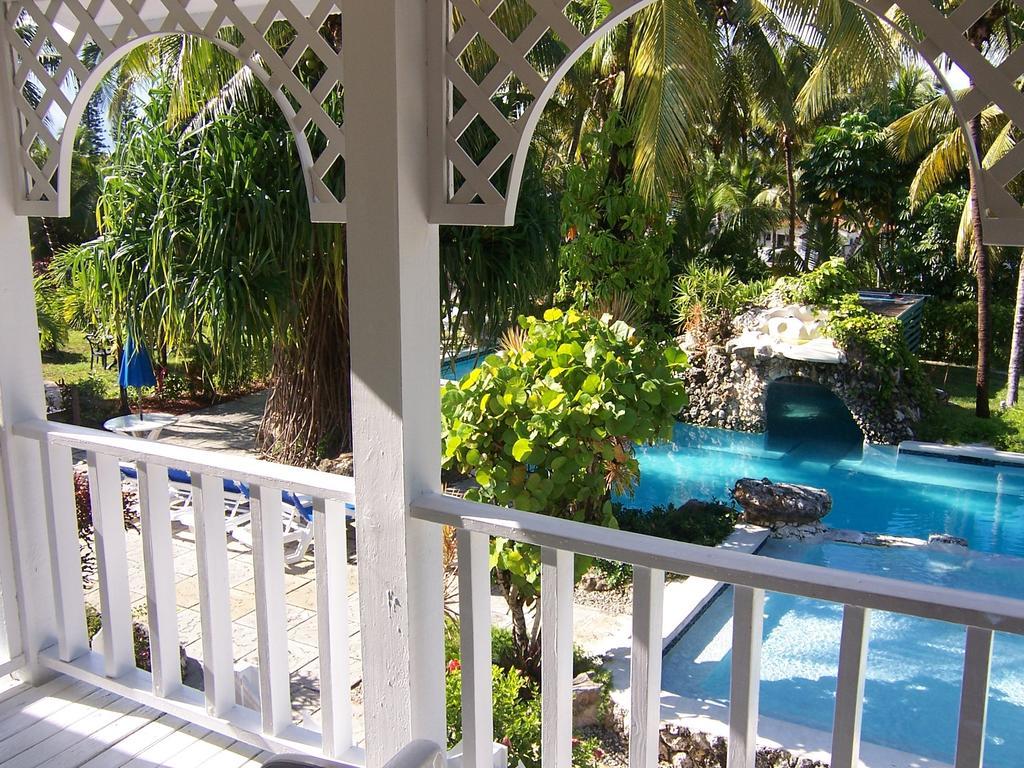 Sunrise Beach Club And Villas - Paradise Island Exterior photo
